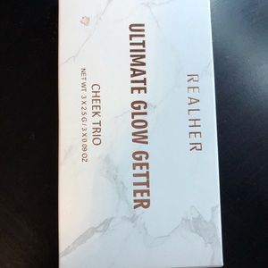 Reacher Ultimate Glow Getter- Cheek Trio